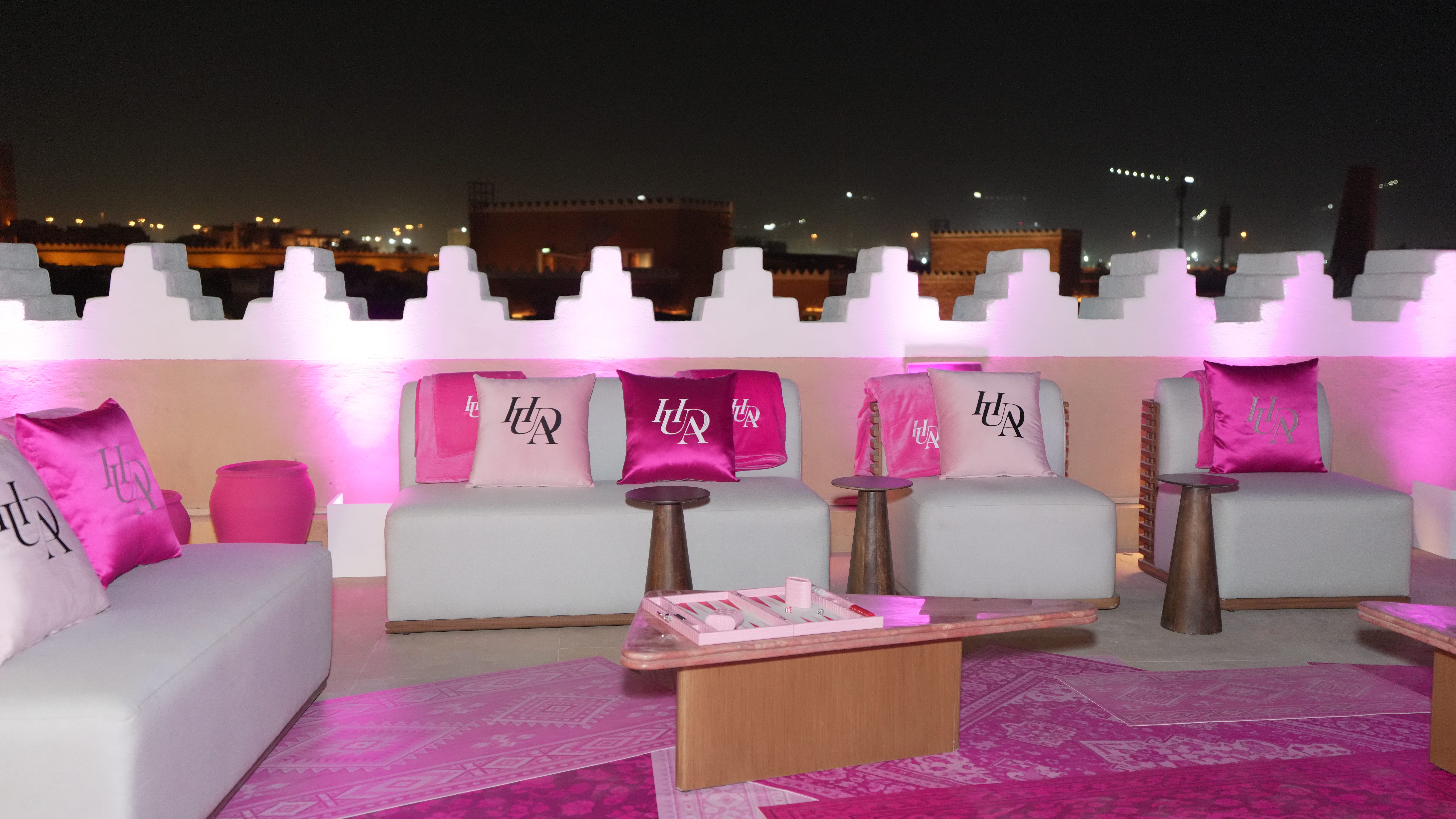 سحور Huda Beauty في الرياض